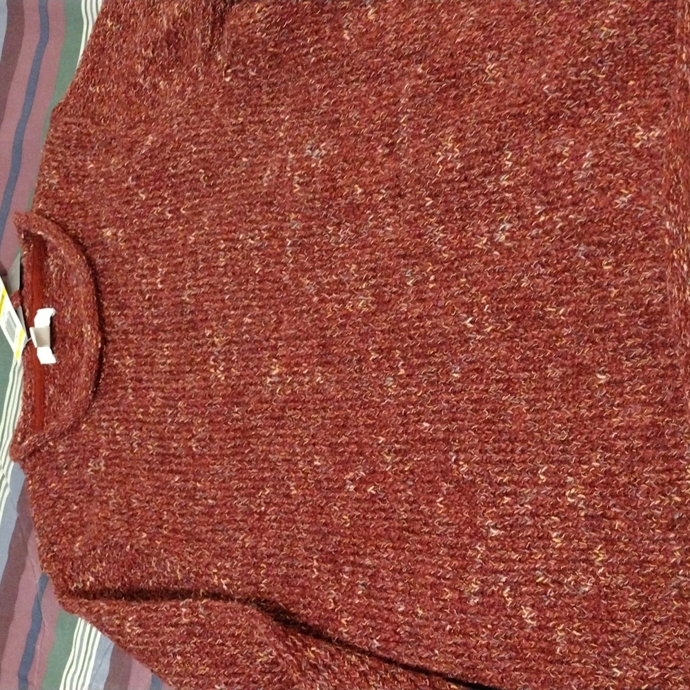 Medium red chapter club long sleeve shirt